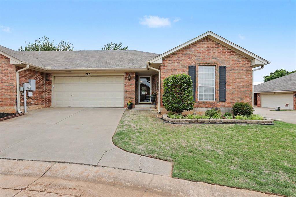 227 N Kelly AVE, Edmond, OK 73003