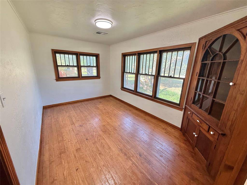 207 S Park RD, Hobart, OK 73651