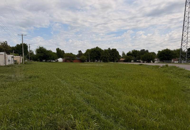 605 SW 4th ST, Tuttle, OK 73089