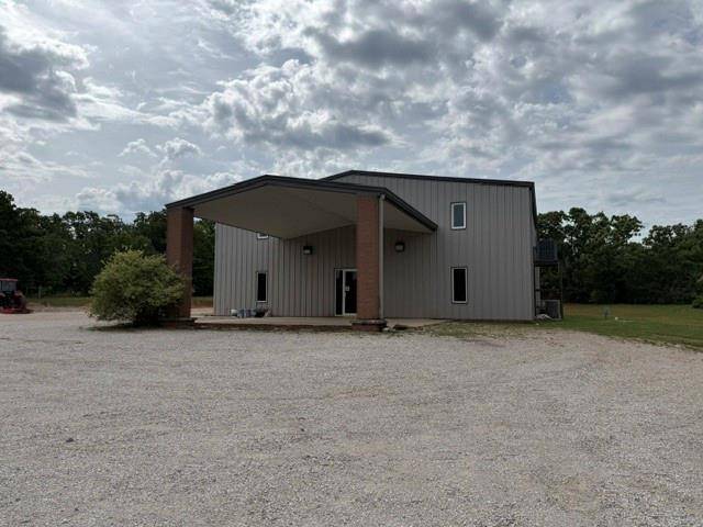 1805 E 8th ST, Chandler, OK 74834