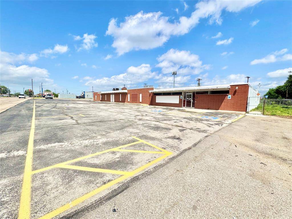 3034 Del View DR, Del City, OK 73115