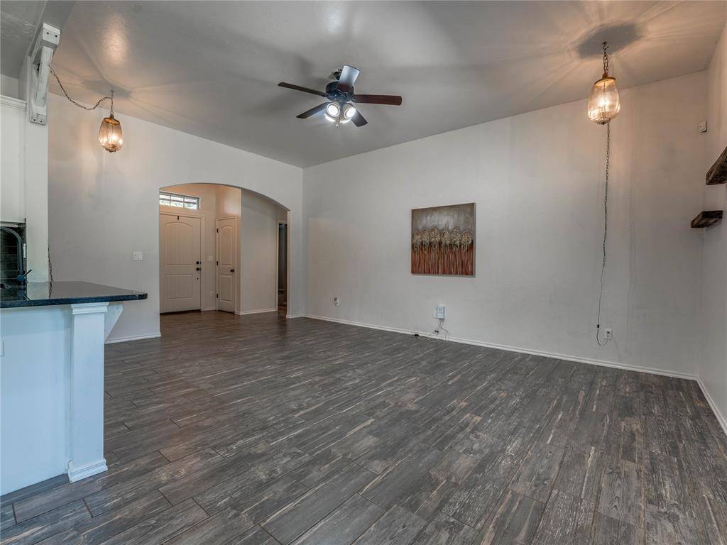5865 Timberland XING, Guthrie, OK 73044