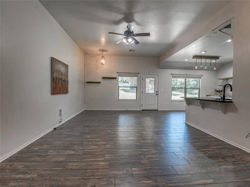 5865 Timberland XING, Guthrie, OK 73044