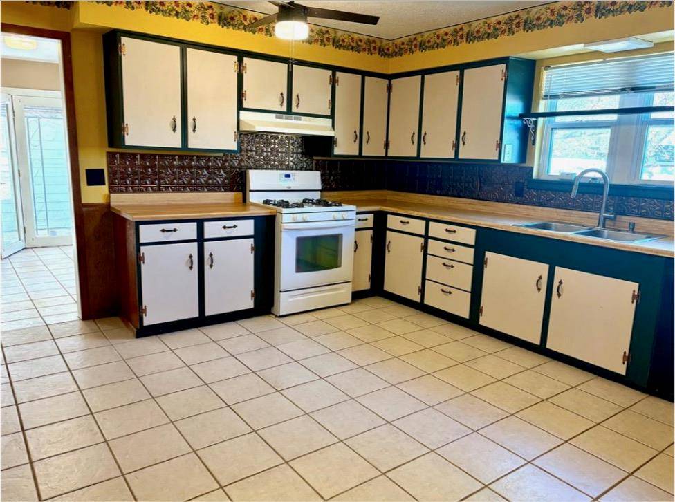 501 N Windle ST, Granite, OK 73547