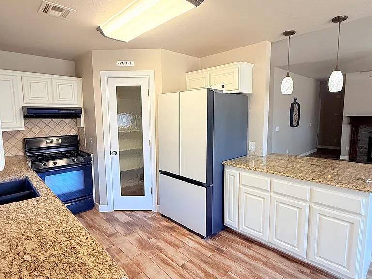 1801 Brittany LN, Edmond, OK 73003