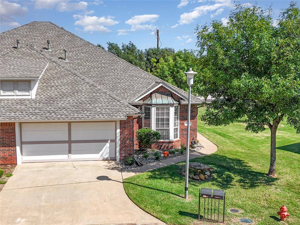 15400 Monarch LN, Edmond, OK 73013