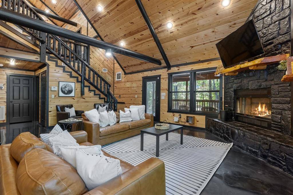 169 Driftcast RD, Broken Bow, OK 74728