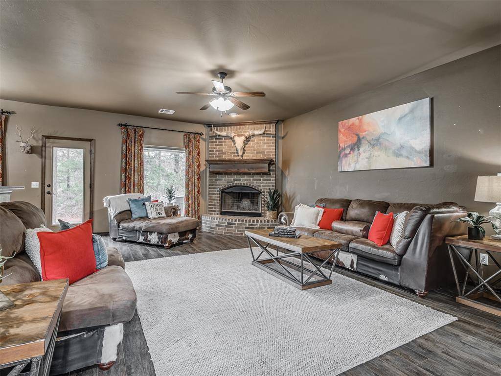 22422 Flying Hawk TRL, Luther, OK 73054
