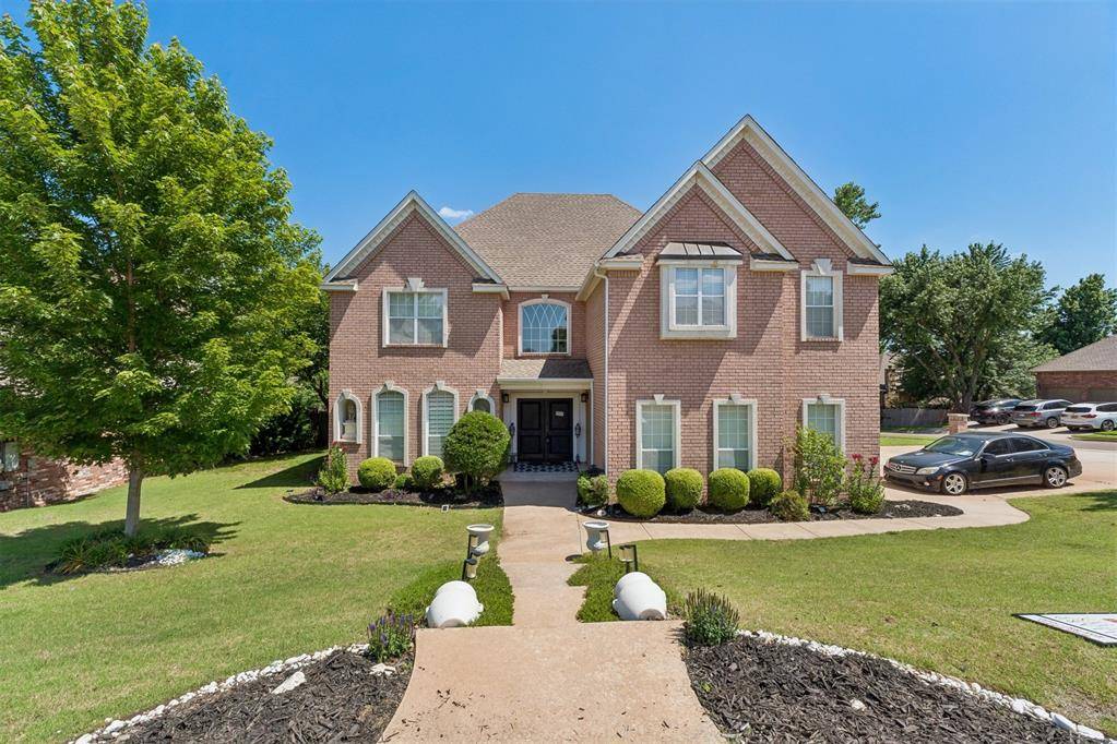 2600 Grand National DR, Edmond, OK 73034