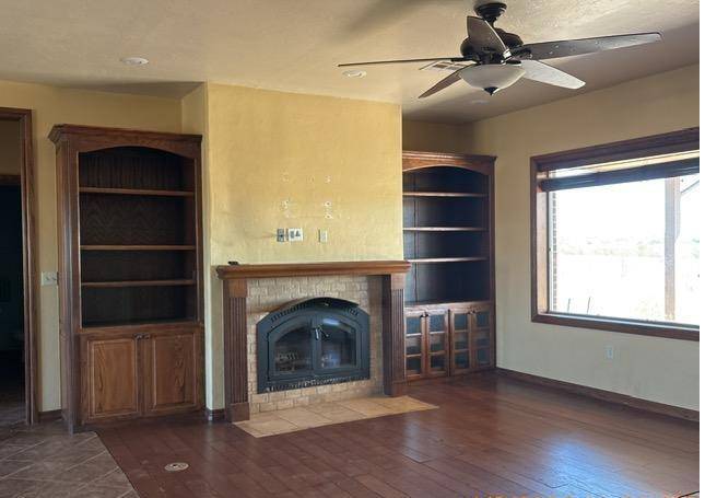 10748 N 1990 RD, Elk City, OK 73644