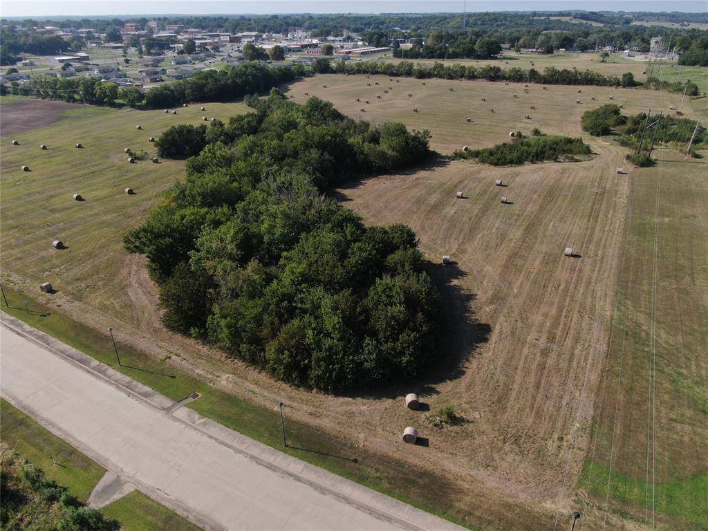 210 E Date ST, Okemah, OK 74859