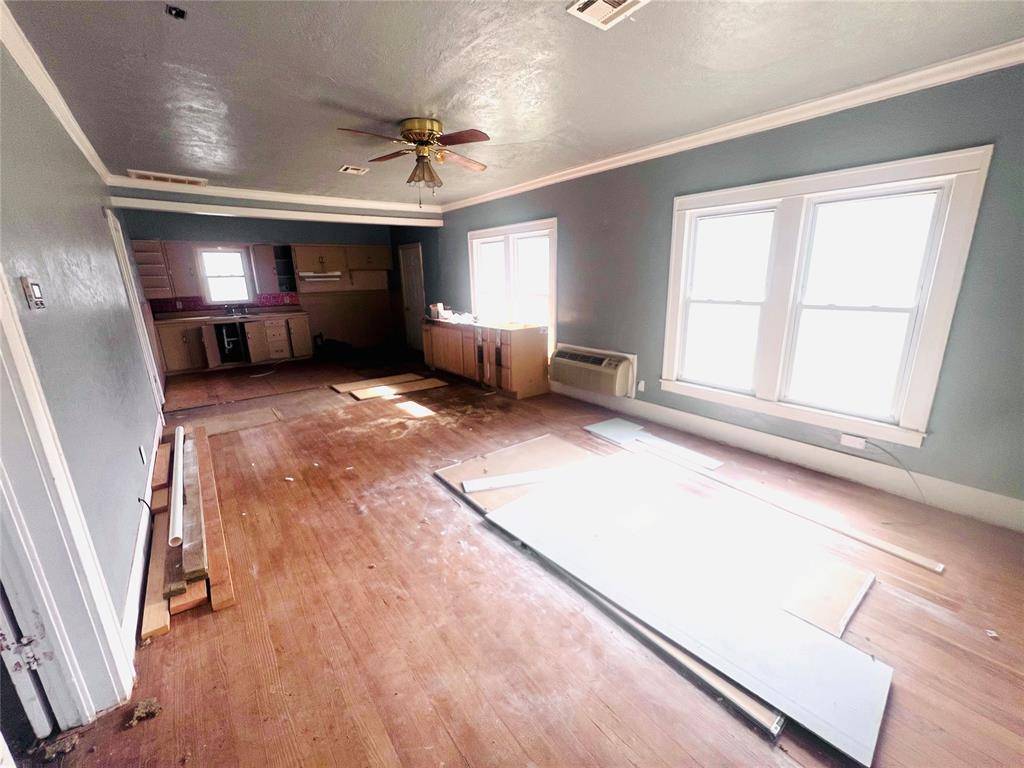 1101 W A AVE, Elk City, OK 73644