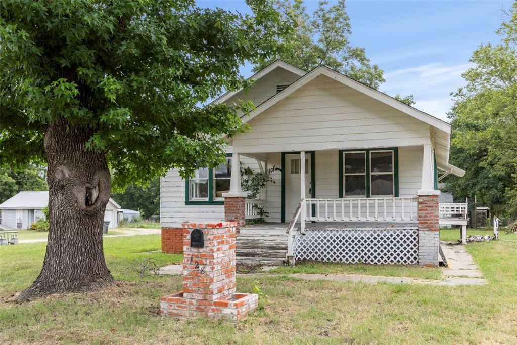 128 E 17th ST, Wewoka, OK 74884