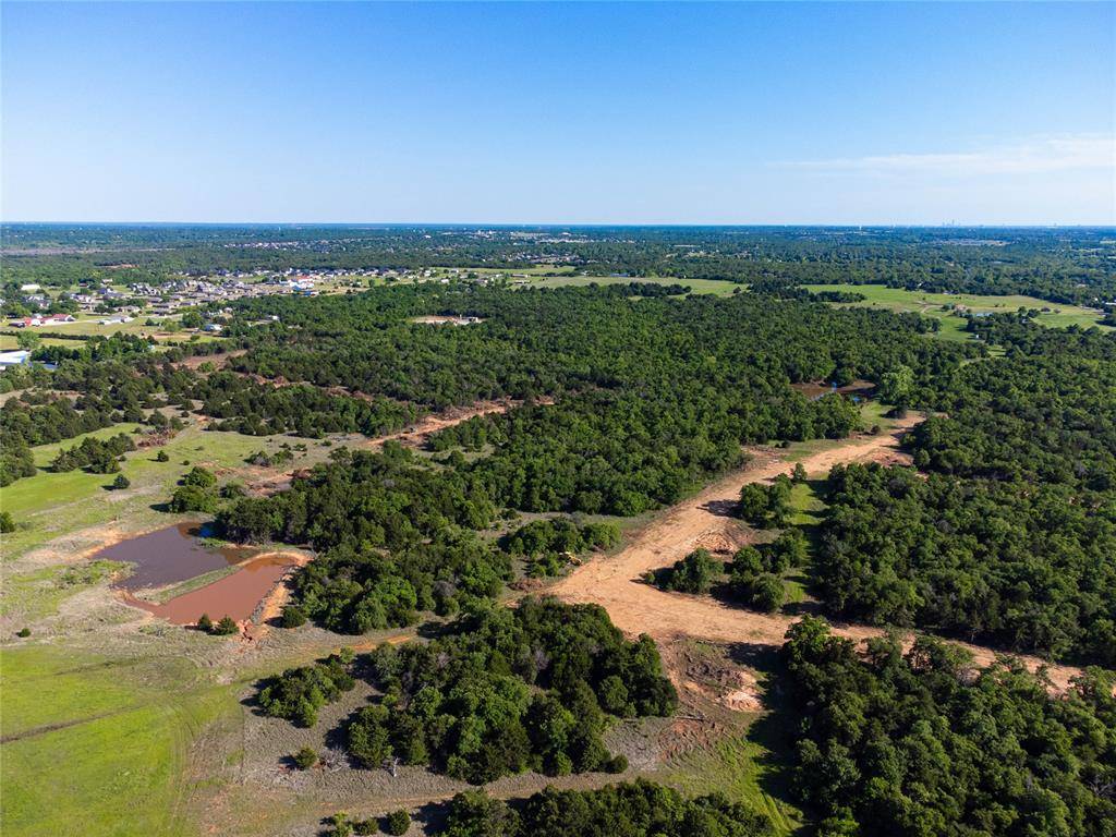 714 Simpson LN, Edmond, OK 73034