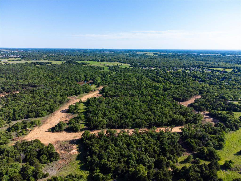660 Simpson LN, Edmond, OK 73034
