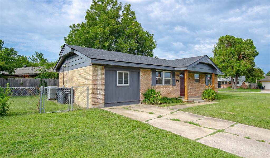 901 SW 3rd ST, Moore, OK 73160