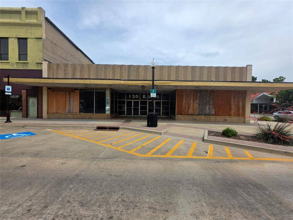 120 E Main ST, Shawnee, OK 74801