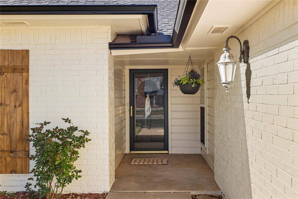 2204 Summer Way LN, Edmond, OK 73013