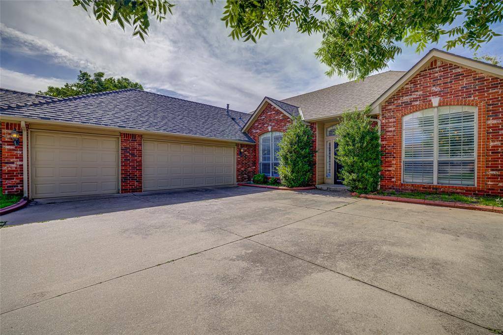 4153 Pine Hill RD, Norman, OK 73072