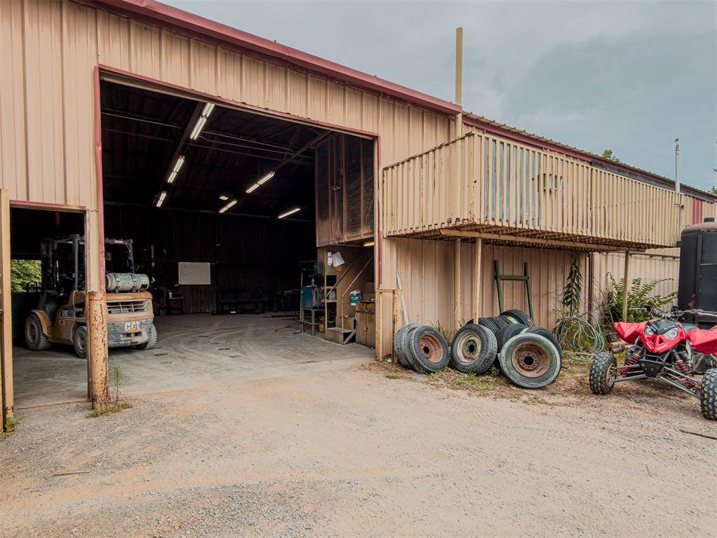 27115 W County Road 1442 RD, Cement, OK 73017