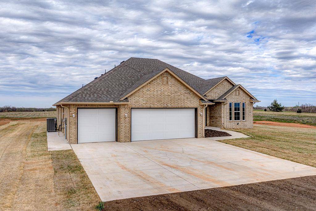 5003 Bella Circle NW, Piedmont, OK 73078
