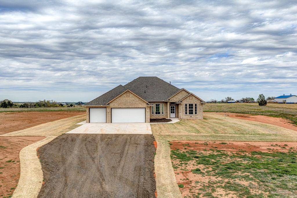 5003 Bella Circle NW, Piedmont, OK 73078