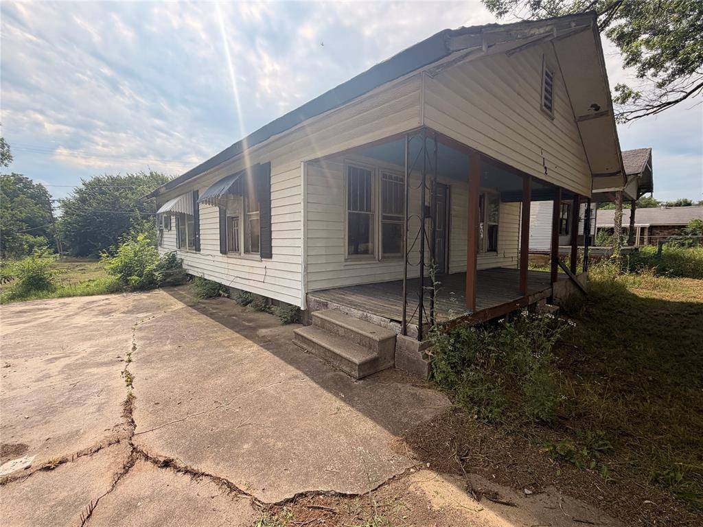 612 S Wewoka AVE, Wewoka, OK 74884