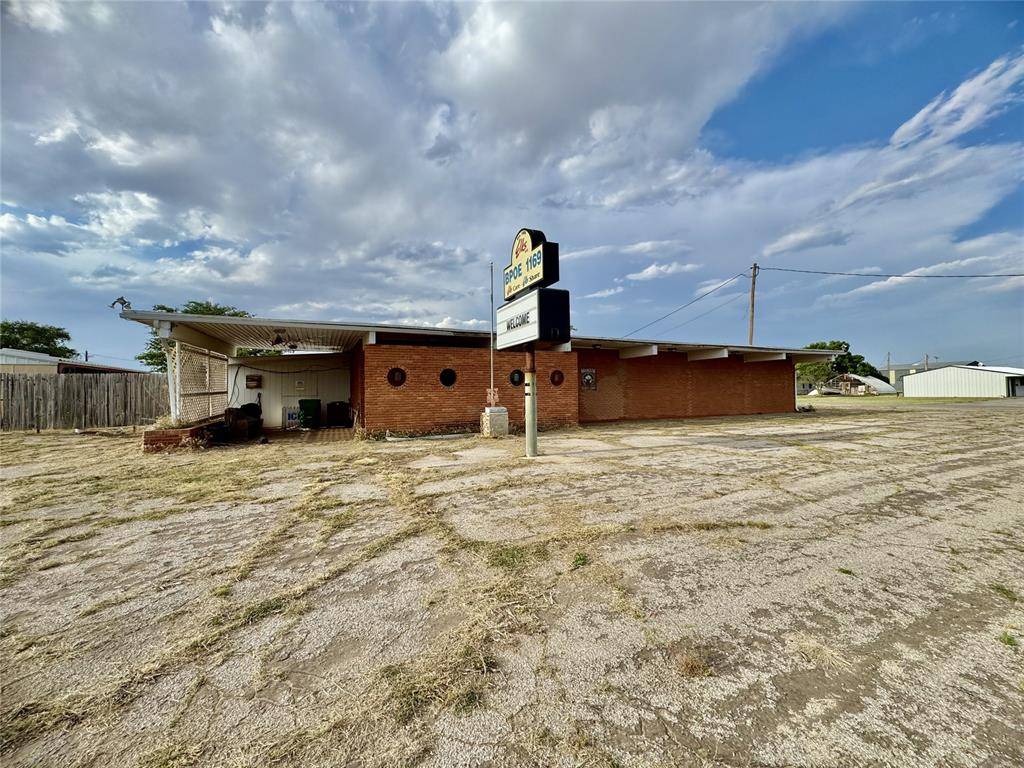 1501 N Pennsylvania AVE, Mangum, OK 73554