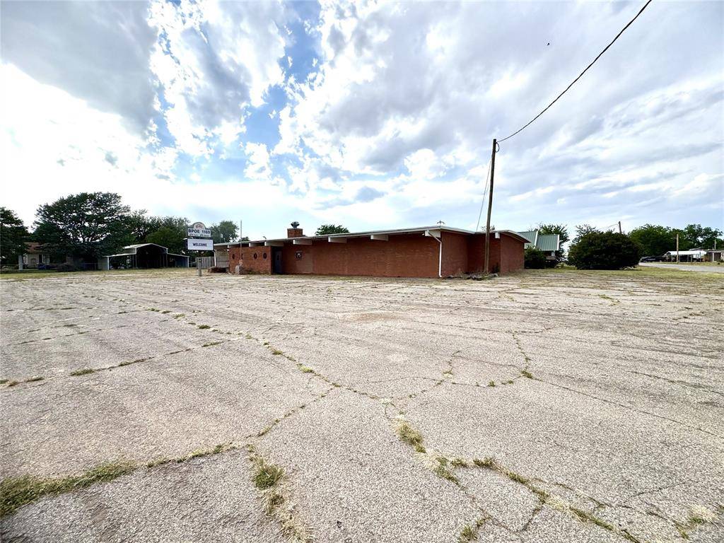 1501 N Pennsylvania AVE, Mangum, OK 73554