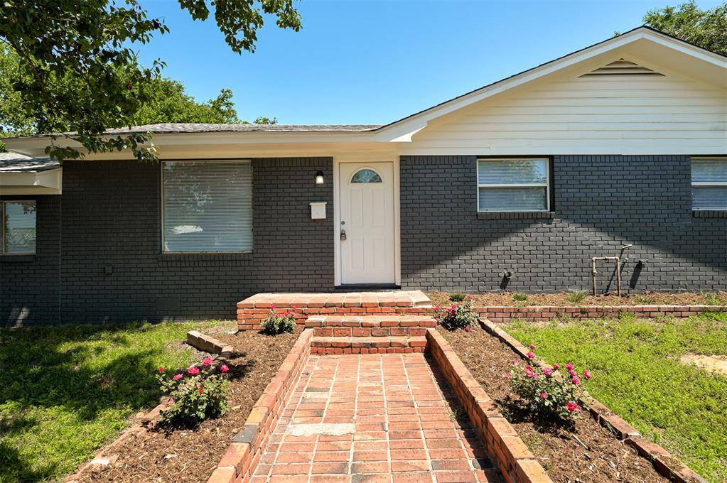 420 E 12th ST, Chandler, OK 74834