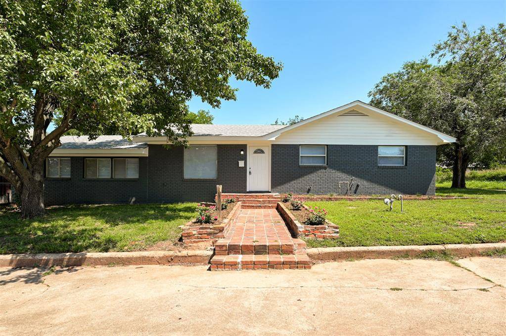 420 E 12th ST, Chandler, OK 74834