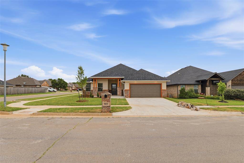 9033 NW 74th ST, Yukon, OK 73099