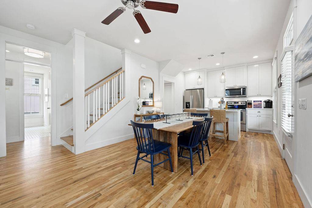 43 Center LN, Carlton Landing, OK 74432