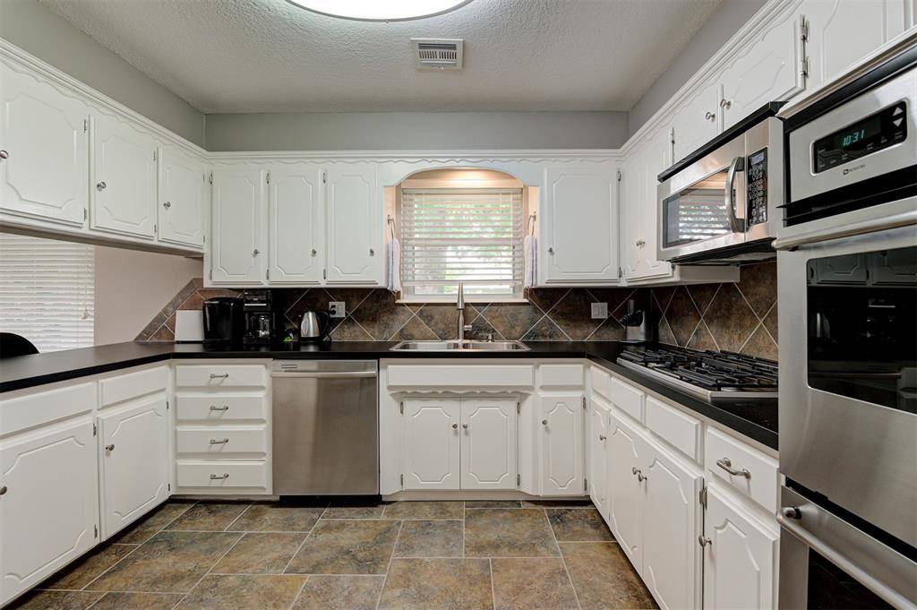 6409 N College AVE, Oklahoma City, OK 73132