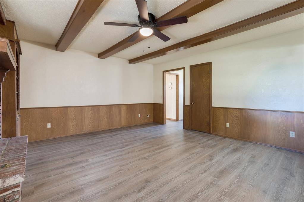 2912 N Santa Fe AVE, Moore, OK 73160