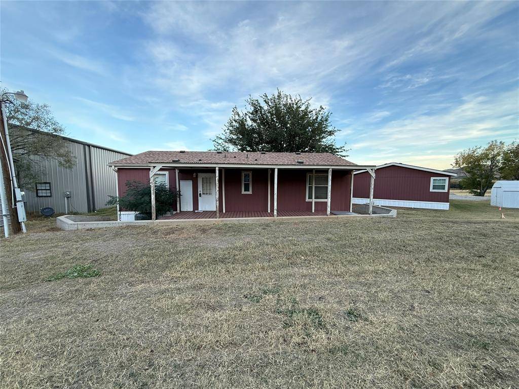 83 Hick's Mountain RD, Lone Wolf, OK 73655