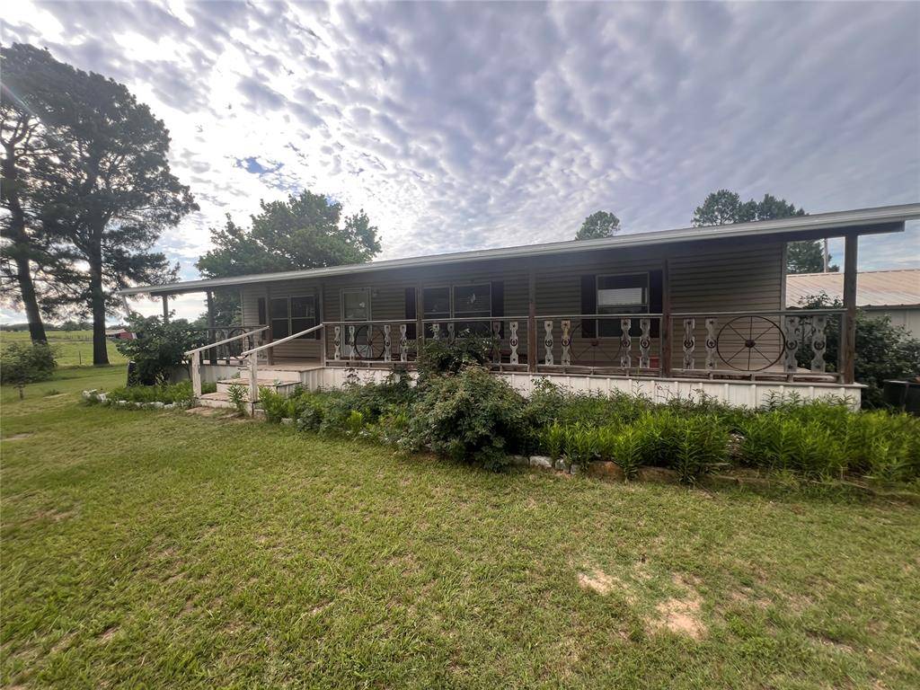 8102 E 1545 RD, Calvin, OK 74868