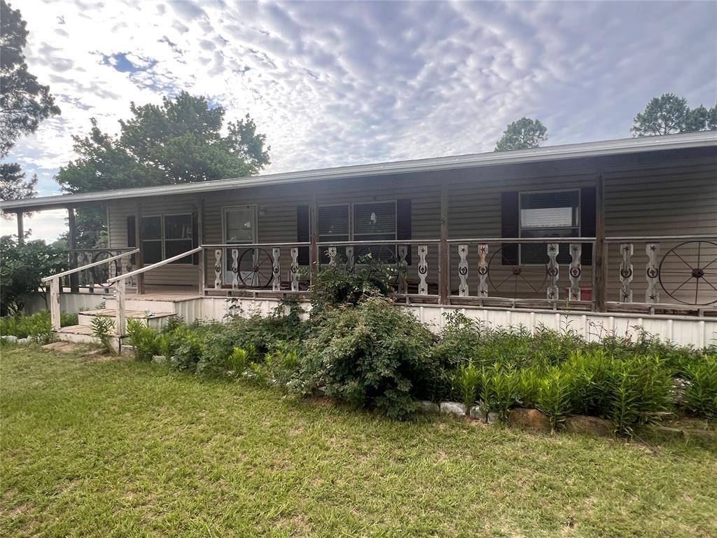 8102 E 1545 RD, Calvin, OK 74868