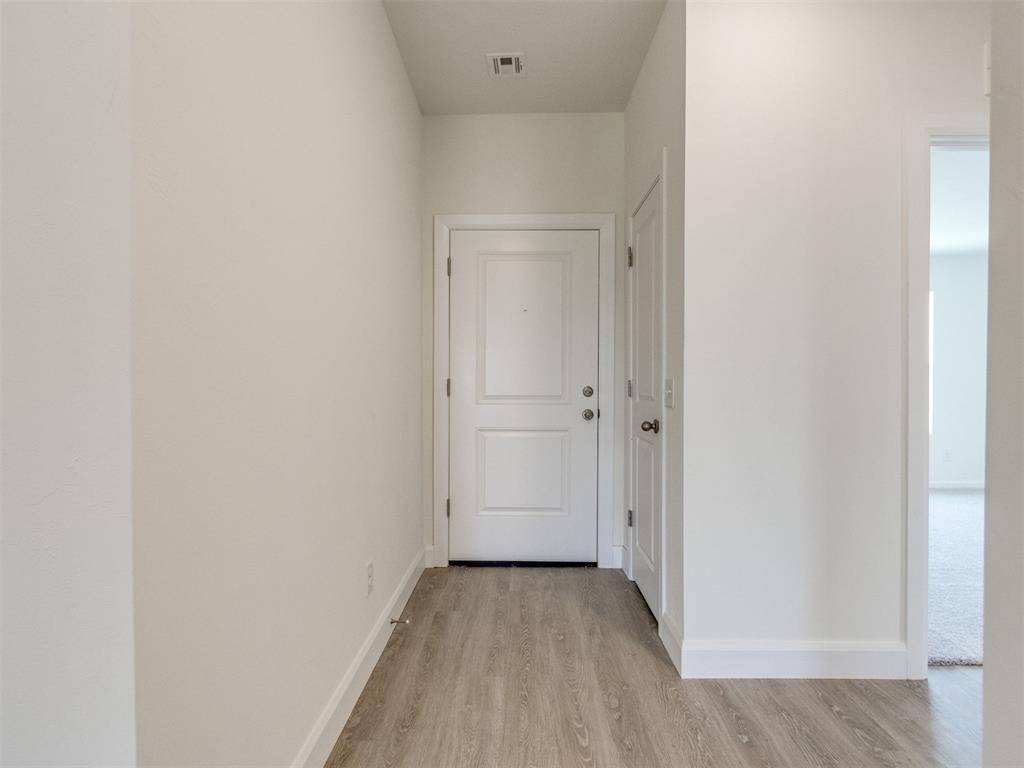 924 Hazy Brook CIR, Chickasha, OK 73018