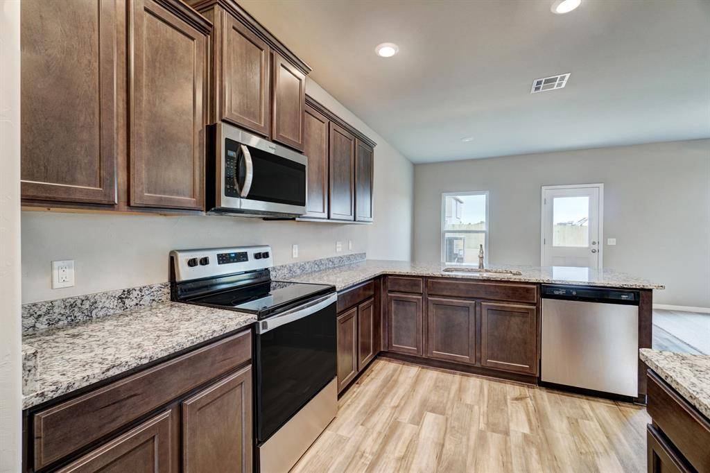 1605 Ruby DR, El Reno, OK 73036