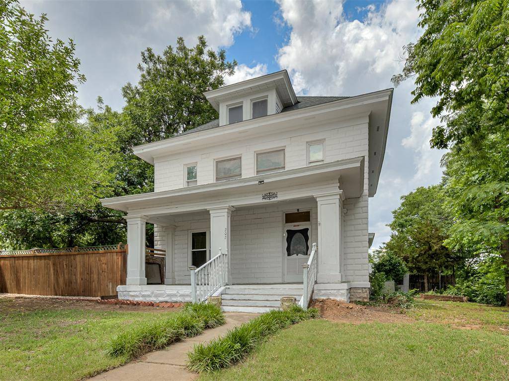 202 S Roberts AVE, El Reno, OK 73036