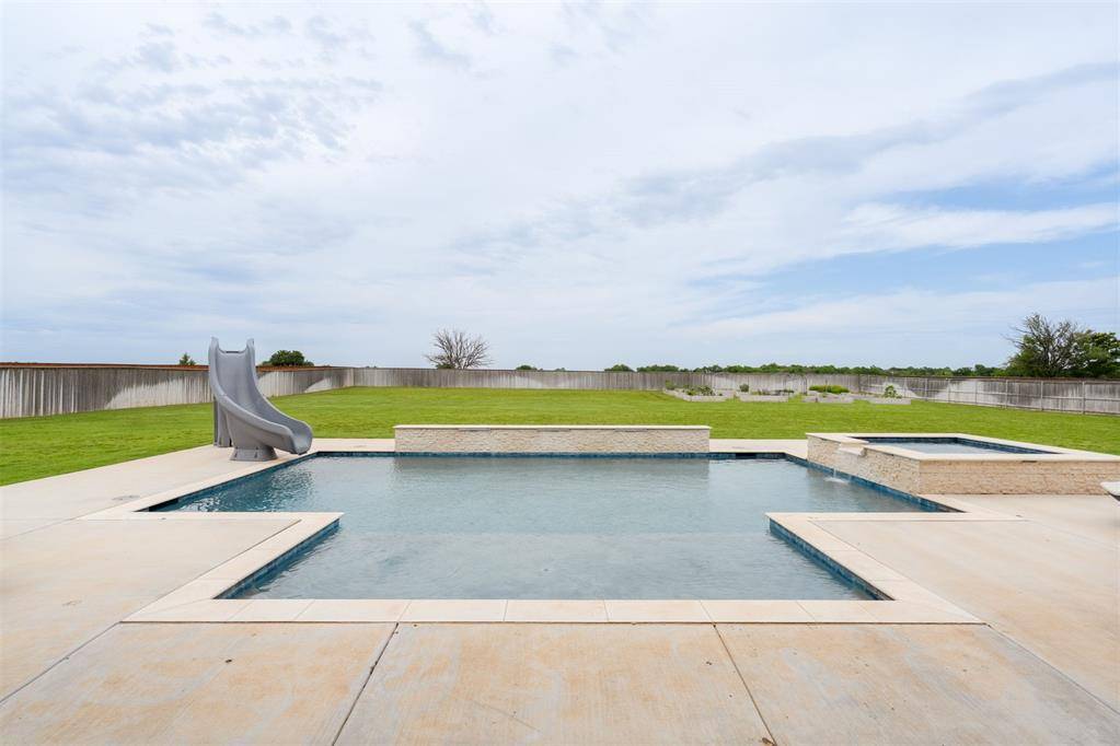 2225 NW 227th ST, Edmond, OK 73025