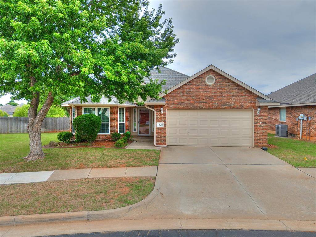 17628 Palladium LN, Edmond, OK 73012