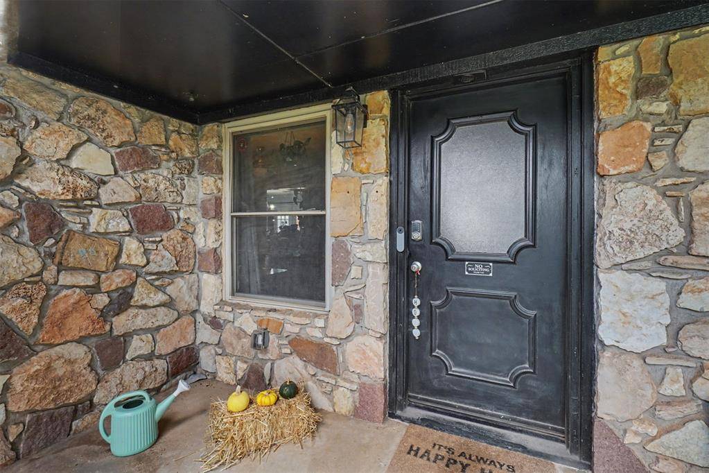 301 S Cardinal CIR, Altus, OK 73521