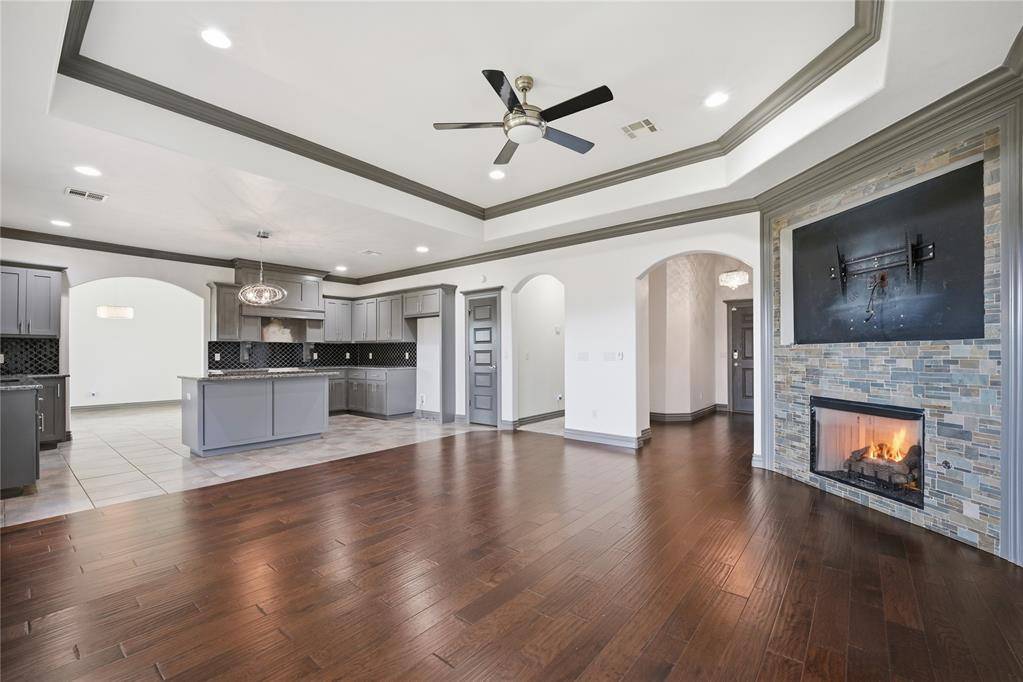 1405 Katelyn CT, Yukon, OK 73099