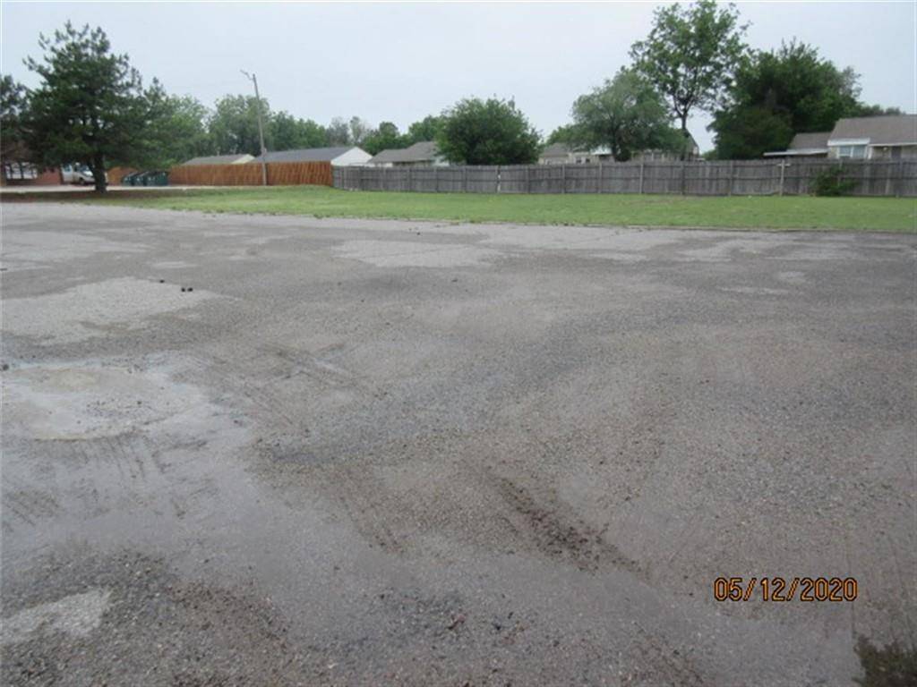 4612 SE 28th ST, Del City, OK 73115