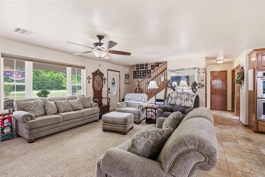 21229 Tamarack RD, Blanchard, OK 73010
