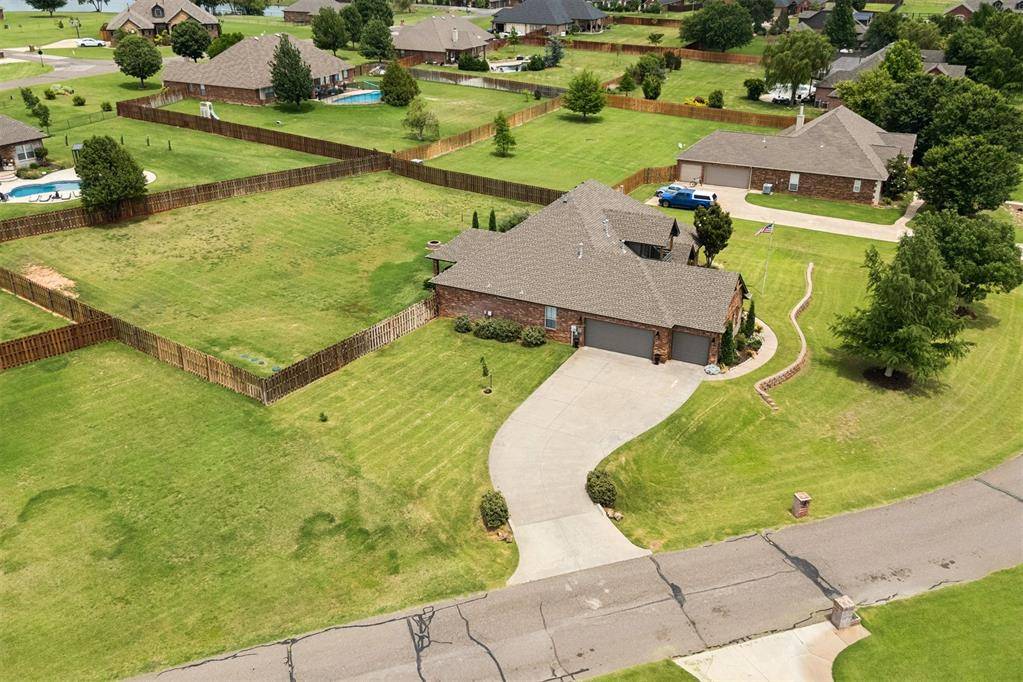 14708 Cottonwood DR, Edmond, OK 73025