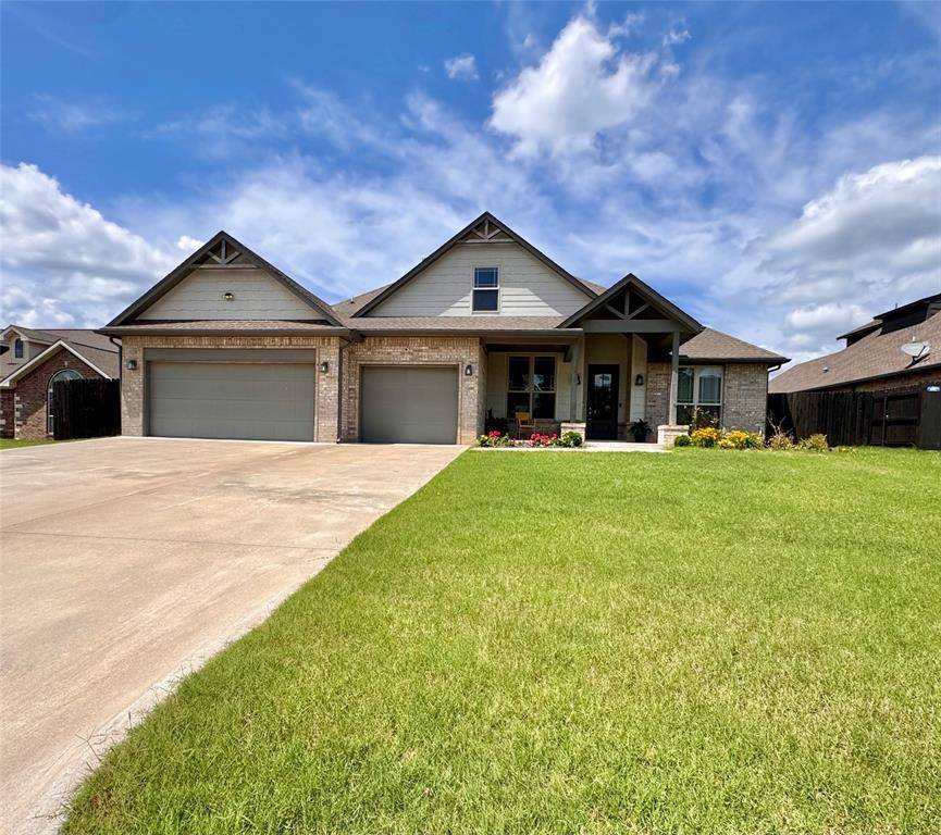 916 Morning Glory LN, Seminole, OK 74868