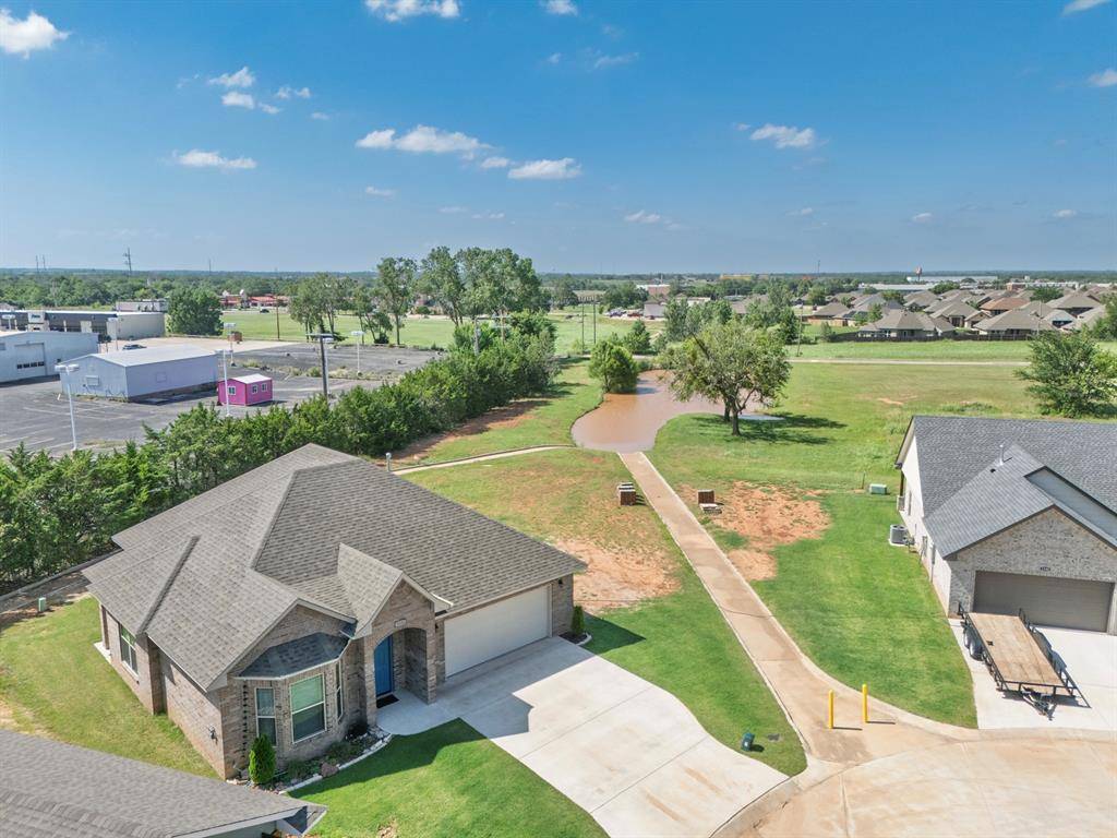 3930 Maple Grove AVE, Shawnee, OK 74804